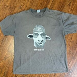 T Shirt Men’s XL Gray New Zealand Soccer Graphic Sheep Short Sleeve T-Shirt